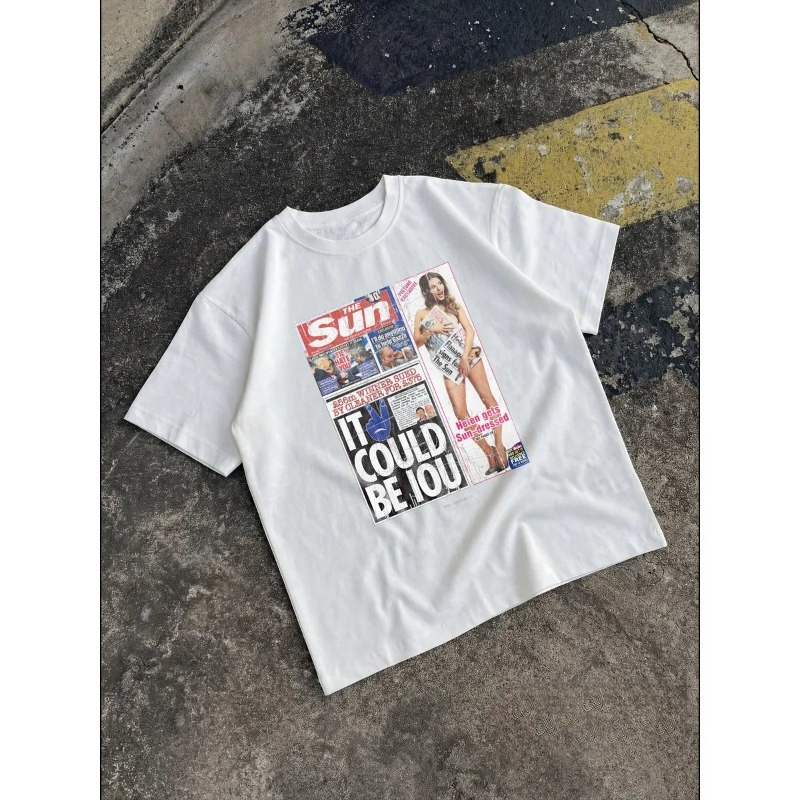 Women'S Fashion Magazines - Kaos Wanita Vintage Motif Koran dengan