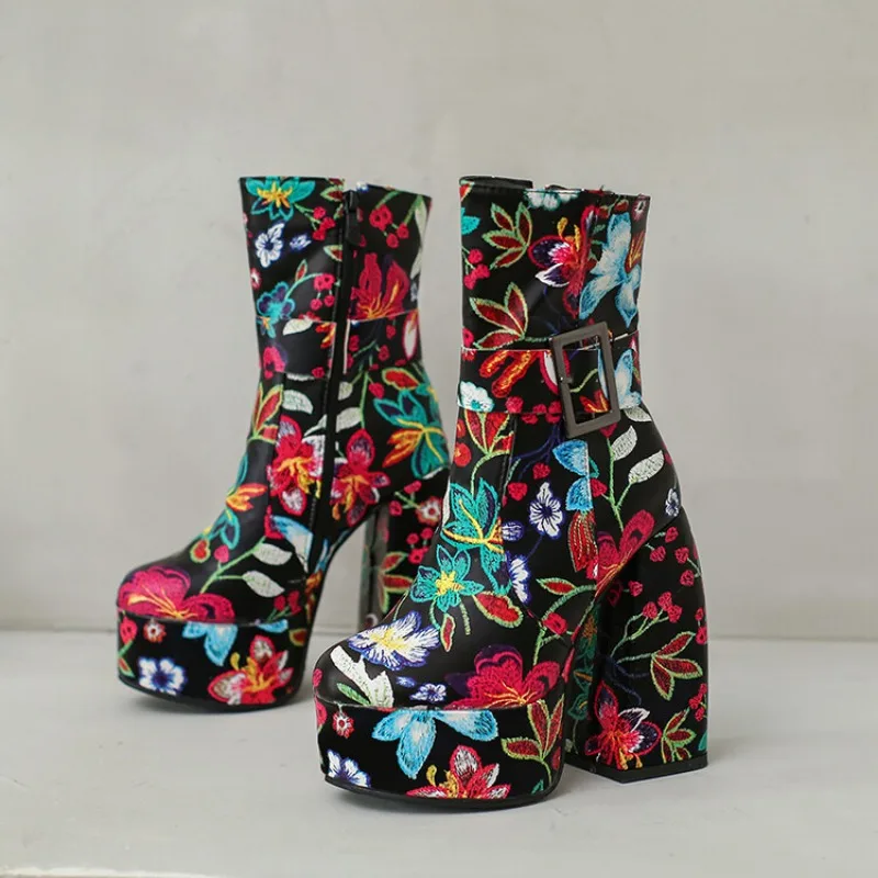 Sepatu Boots Wanita Model Punk - Winter Fashion Women Boots ulasan dan harga